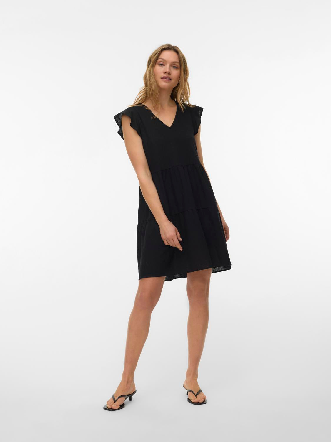 model_shot-front